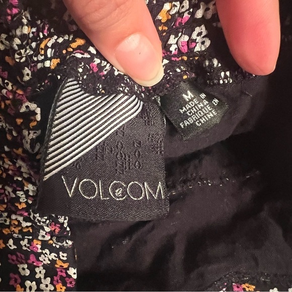 Vintage Volcom floral tiered ruffled mini skirt Floral Ruffle SizeM - Picture 6 of 7